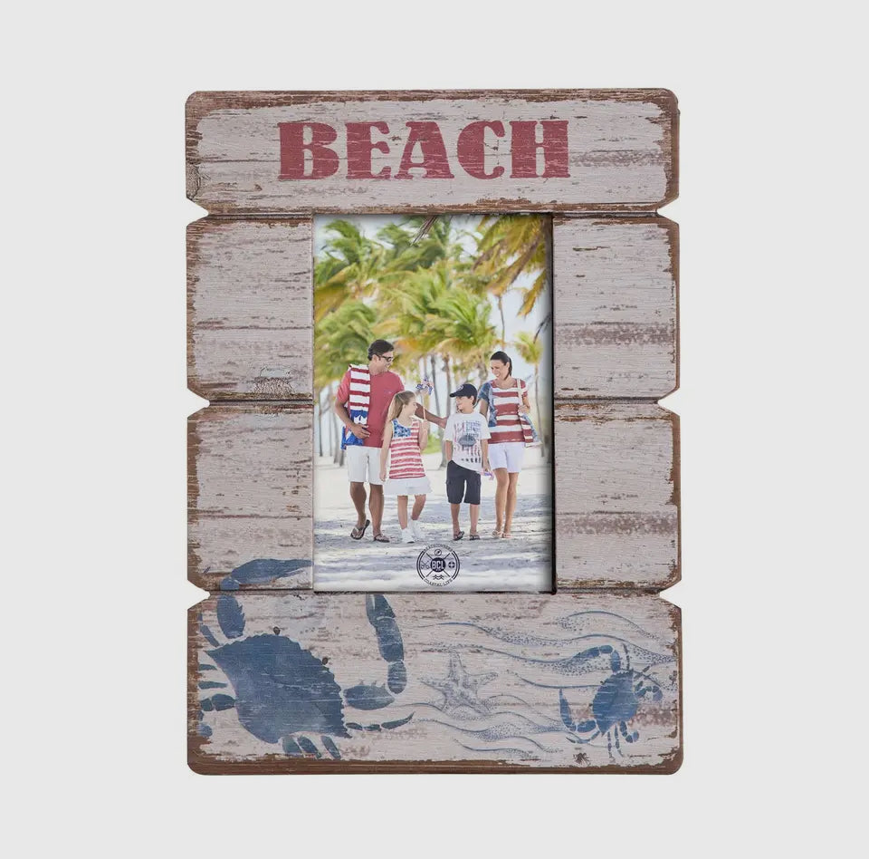 Crabby beach frame